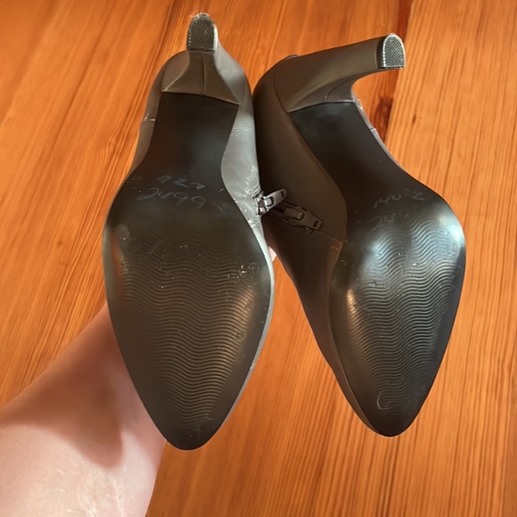 Cynthia heel boots, grey only wore once. Stylish and functionality. - Picture 4 of 5